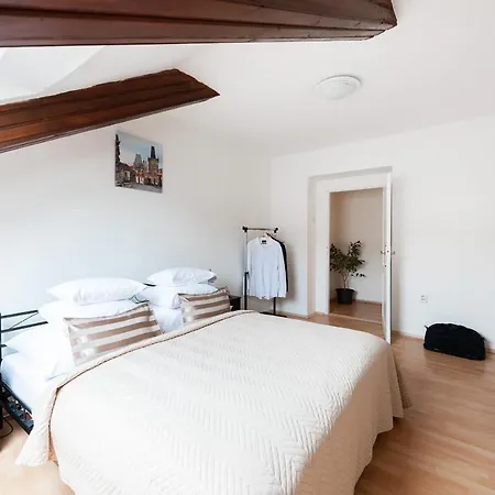 - Karlin Apartment *