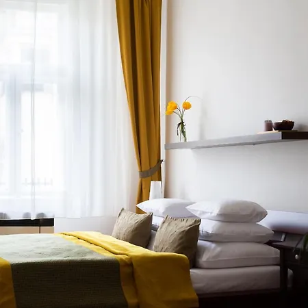 - Karlin Appartement *
