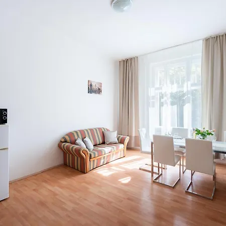 - Karlin Appartement